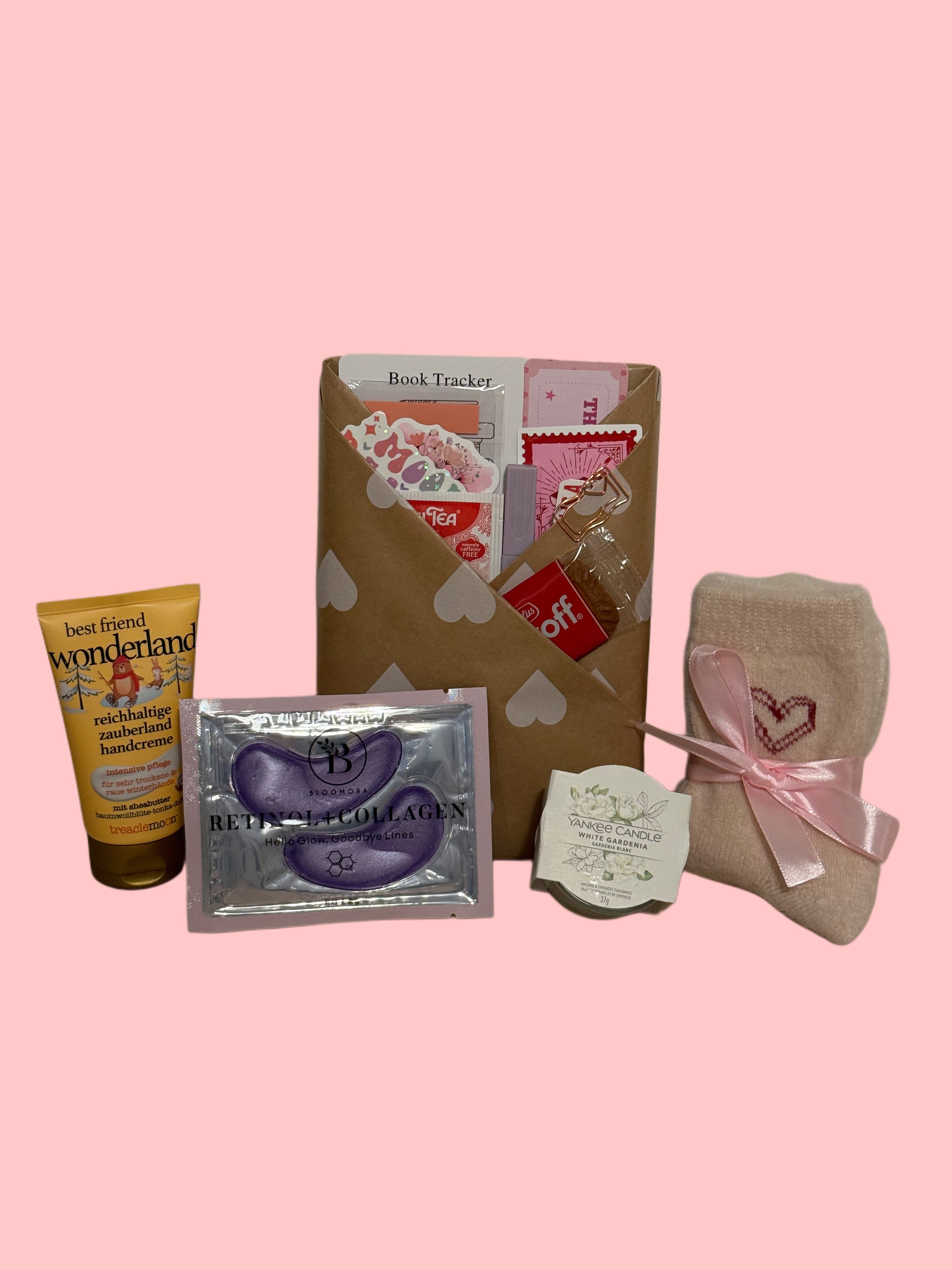 Deluxe Blind Date with a Book✨